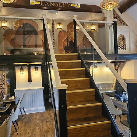 Langley Inn-3